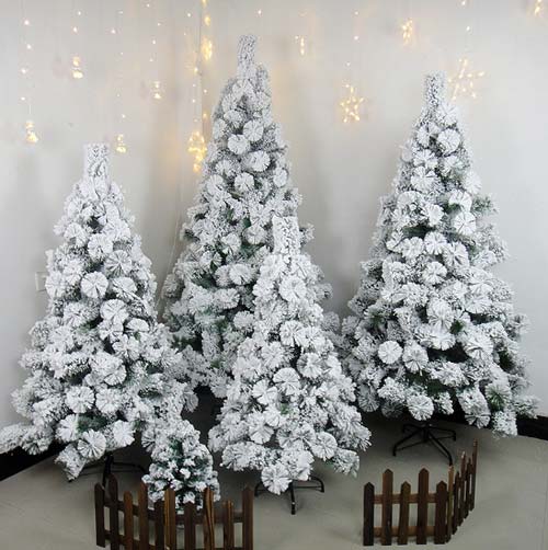 Cách làm cây thông Noel handmade có tuyết